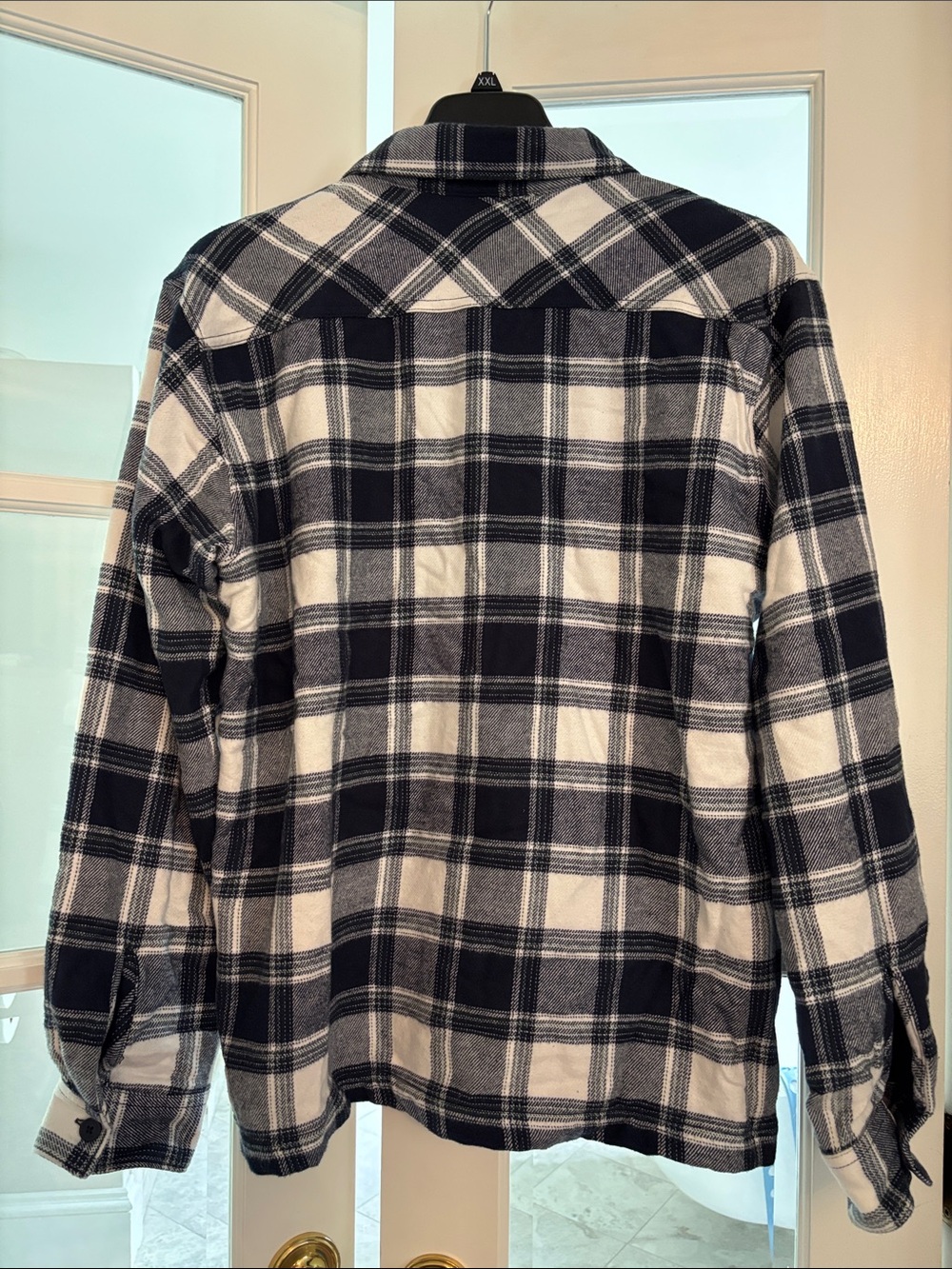 Columbia Men’s Navy & White Flannel Button-Down Shirt - Picture 3 of 3